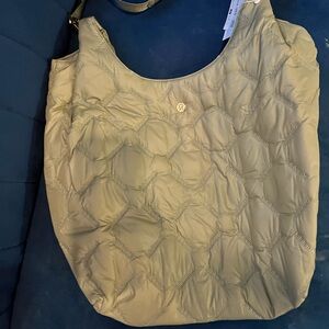 NWT Quilty Pleasures Shoulder Bag 14L